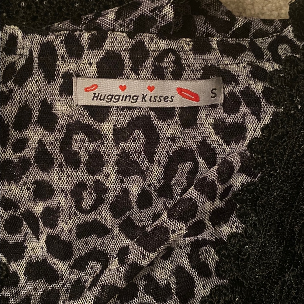 Hugging kisses Vintage stunning top size small - Picture 10 of 11